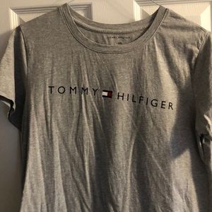 Tommy Hilfiger top L